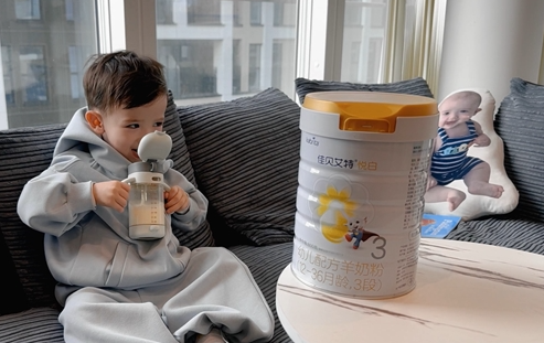 婴儿0-6个月更佳奶粉怎么选？把握这个原则很重要